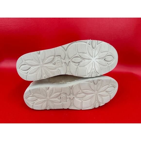 UGG Abree Short II Stardust Metallic Gold Suede Shearling Lined Boots Sz 6 - Picture 12 of 16